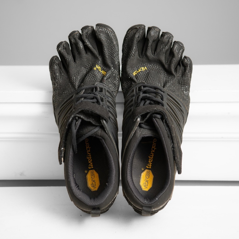 Vibram FiveFingers V-Train Barefoot Shoes Mens 11 Black Minimalist Zero Drop Gym